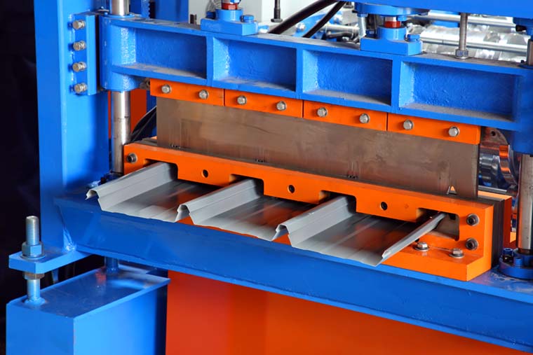 Joint Hidden Roofing Panel Forming Machine