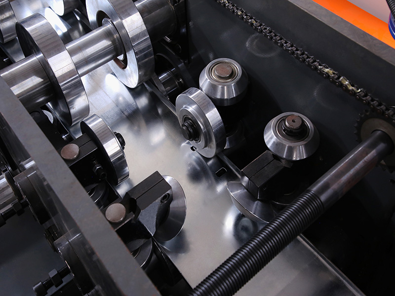 AUTO Change CZ Purlin Roll Forming Machine